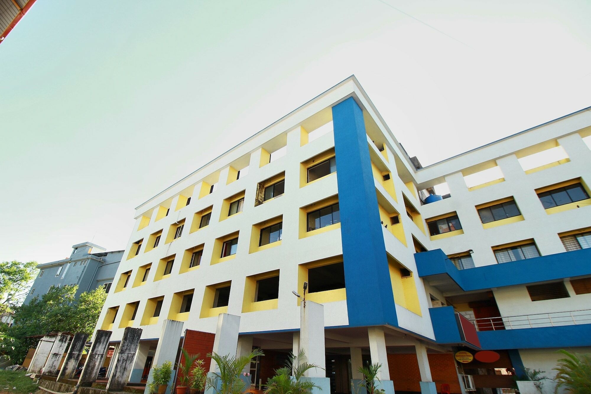 Century Executive Hotel Udupi Buitenkant foto